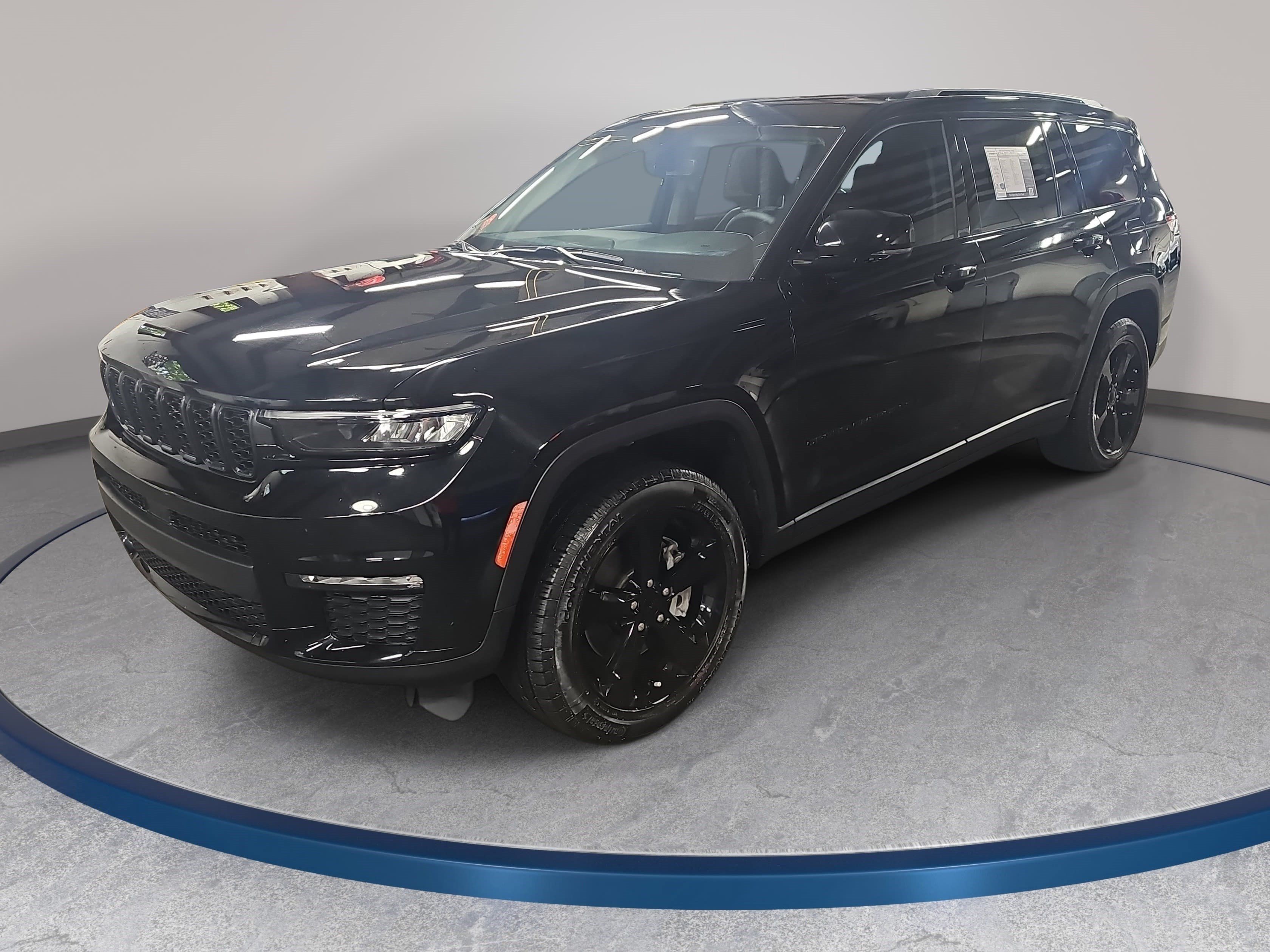 Used 2023 Jeep Grand Cherokee L Limited w/ Black Appearance Package AWD/4WD image 1