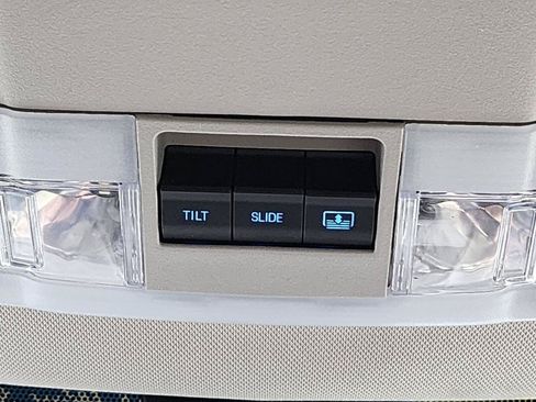 Used 2018 Ford Explorer Platinum AWD/4WD image 35