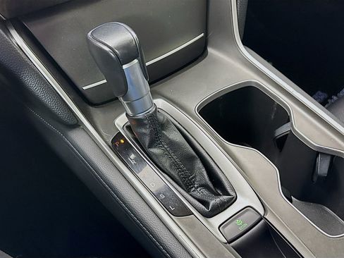 Used 2018 Honda Accord EX-L image 17