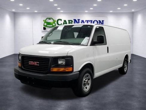 Used 2014 GMC Savana 1500 RWD image 1