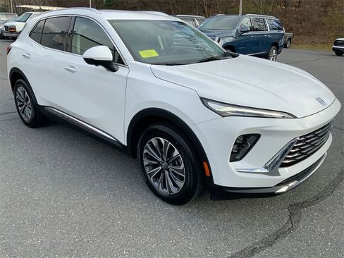 Certified 2025 Buick Envision Preferred image 40