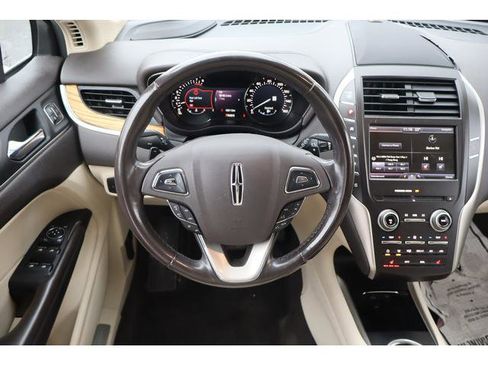 Used 2015 Lincoln MKC AWD w/ Equipment Group 101A Select image 9