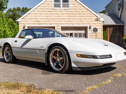 Used 1991 Chevrolet Corvette ZR-1 image 12