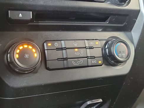 Used 2018 Ford F150 XLT RWD image 21