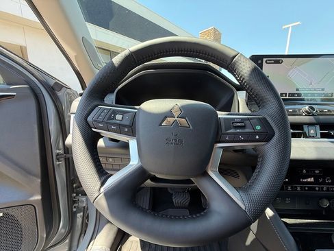 New 2026 Mitsubishi Outlander AWD image 22