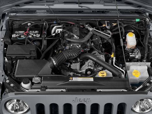 Used 2016 Jeep Wrangler Unlimited Sahara AWD/4WD image 27