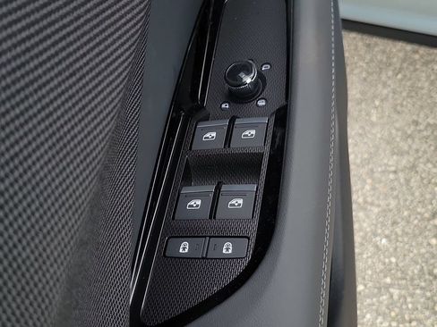 New 2026 Audi Q3 quattro 2.0T AWD/4WD image 21