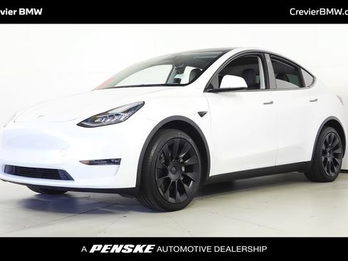 Used 2022 Tesla Model Y Long Range AWD/4WD image 1