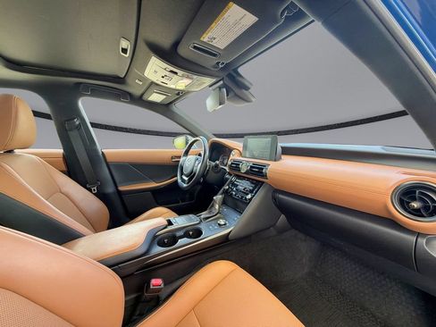 Used 2023 Lexus IS 300 w/ Comfort Package RWD image 15