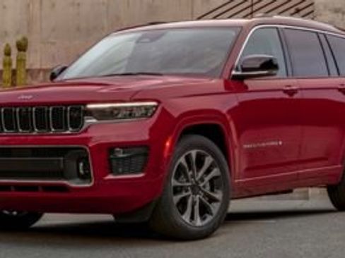 New 2024 Jeep Grand Cherokee L Altitude AWD/4WD image 1