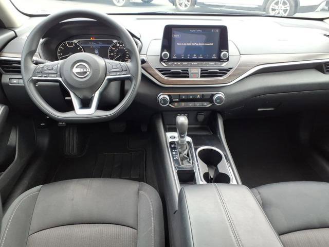Used 2024 Nissan Altima 2.5 SV FWD image 7
