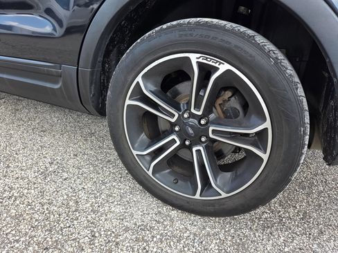 Used 2015 Ford Explorer Sport w/ Equipment Group 401A AWD/4WD image 12