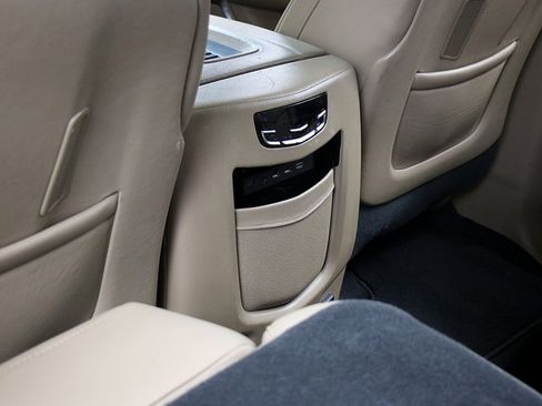 Used 2018 Cadillac Escalade ESV Platinum image 14