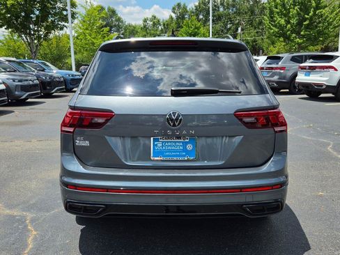 Certified 2024 Volkswagen Tiguan SE R-Line FWD image 3