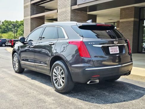 Used 2017 Cadillac XT5 Luxury w/ Driver Awareness Package FWD image 6