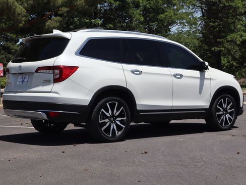 Used 2019 Honda Pilot Touring image 5