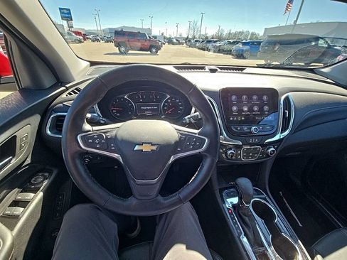 Used 2023 Chevrolet Equinox Premier image 22