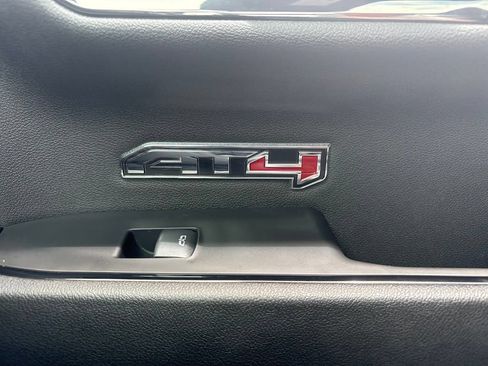 Used 2024 GMC Sierra 1500 AT4 w/ Technology Package AWD/4WD image 18