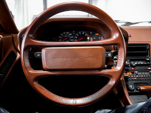 Used 1987 Porsche 928 S4 image 11