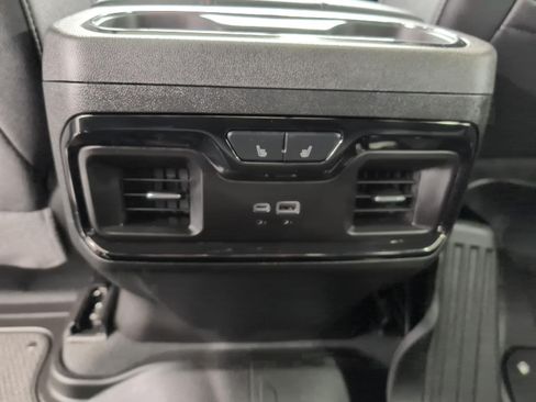 Used 2024 GMC Sierra 2500 AT4 w/ AT4 Premium Plus Package AWD/4WD image 22