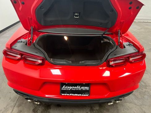 Used 2022 Chevrolet Camaro LT w/ Technology Package image 26