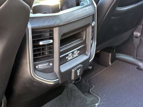 Used 2023 RAM 1500 Laramie AWD/4WD image 9