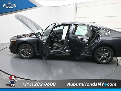 New 2025 Honda Accord EX-L image 33