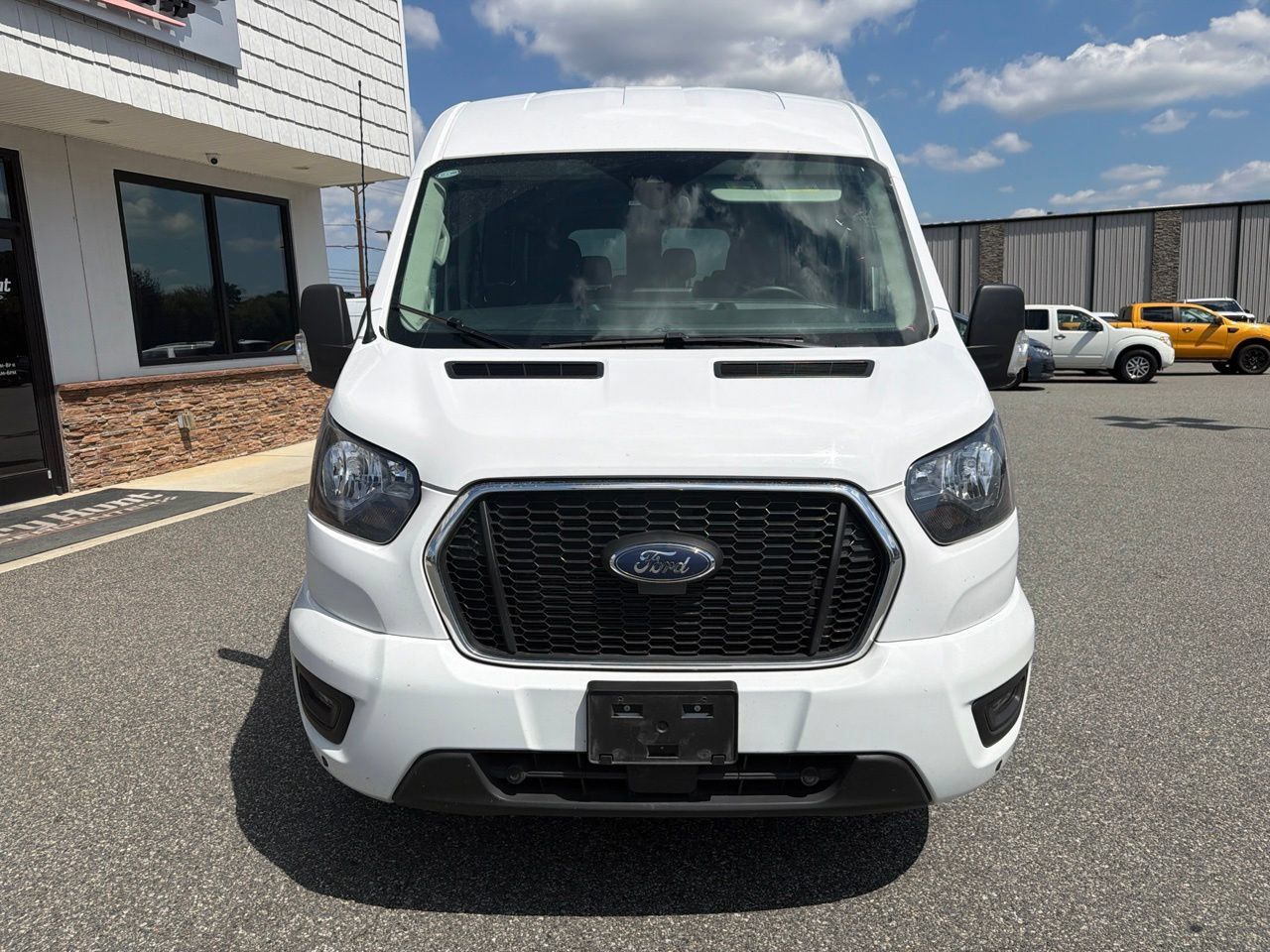 Used 2025 Ford Transit 350 XLT RWD image 9