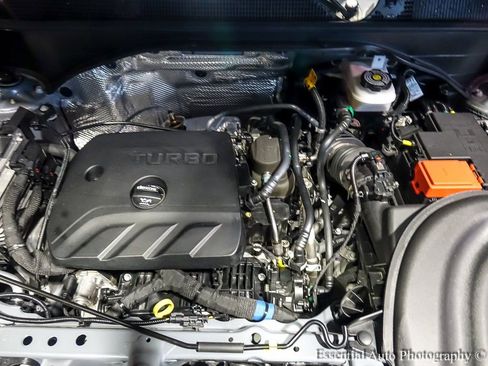 Used 2023 Buick Encore GX Select w/ Sport Touring Package image 32