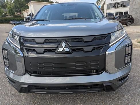 Used 2024 Mitsubishi Outlander Sport LE AWD/4WD image 3