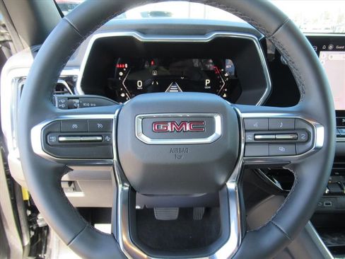 New 2026 GMC Canyon Elevation w/ Convenience Package image 17