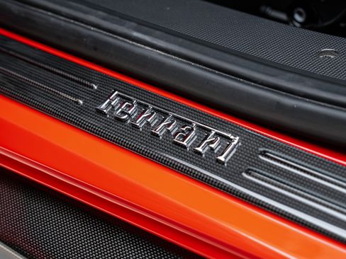Used 2019 Ferrari 488 Pista Coupe RWD image 39