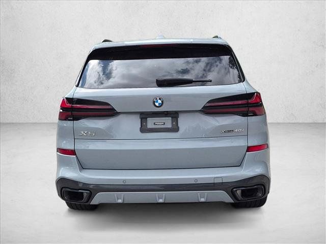 Used 2024 BMW X5 xDrive40i w/ M Sport Package AWD/4WD image 7