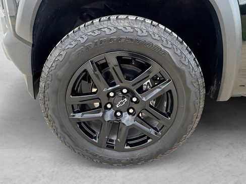 Used 2025 Chevrolet Colorado Trail Boss image 23