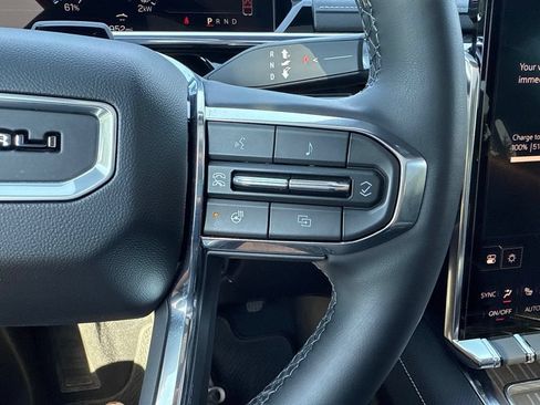 Used 2025 GMC Sierra EV Denali AWD/4WD image 27