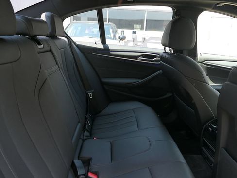 Used 2023 BMW 530i w/ Convenience Package RWD image 24