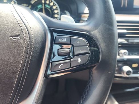 Used 2019 BMW 530e RWD image 33