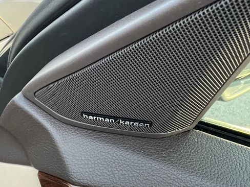 Used 2014 Mercedes-Benz E 350 Sedan image 22