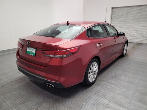 Used 2018 Kia Optima S FWD image 9