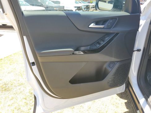 New 2026 Chevrolet Equinox RS w/ Safety and Technology Package FWD image 19