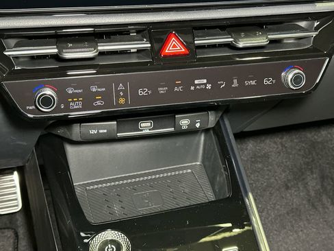 New 2026 Kia Niro Wave FWD image 29
