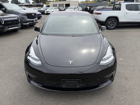 Used 2018 Tesla Model 3 Long Range RWD image 11