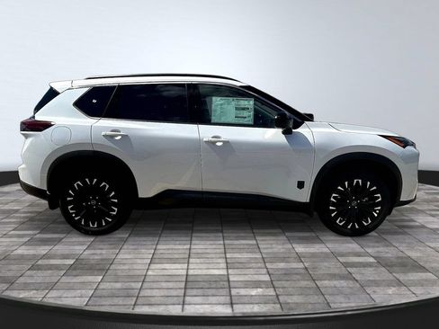 New 2026 Nissan Rogue Dark Armor AWD/4WD image 17
