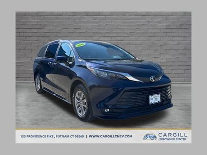 Used 2026 Toyota Sienna XLE