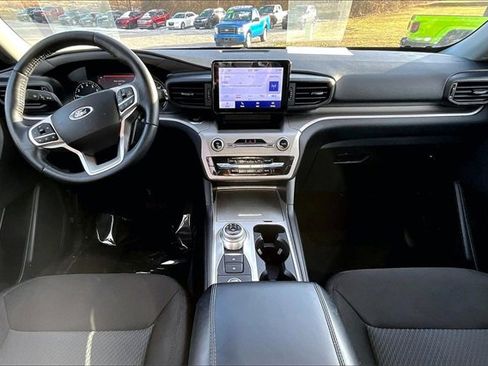 Used 2023 Ford Explorer XLT w/ Class IV Trailer Tow Package image 15