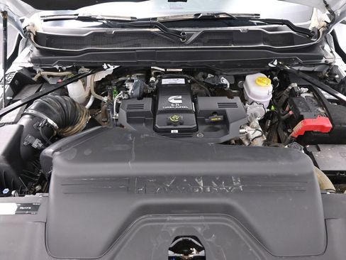 Used 2024 RAM 2500 Laramie w/ Safety Group image 37