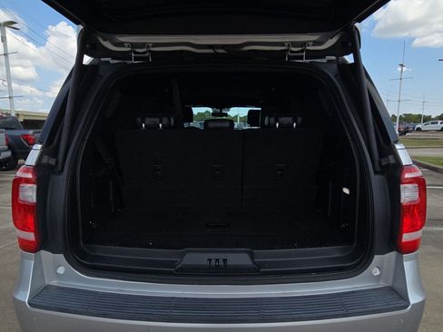 Used 2019 Ford Expedition XLT w/ Equipment Group 202A RWD image 26
