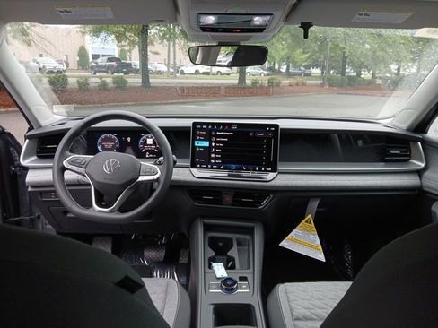 New 2025 Volkswagen Tiguan S w/ 18" Wheel Package image 12