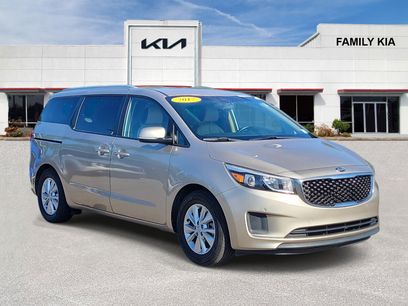 Used 2017 Kia Sedona LX w/ LX Essentials Premium Package