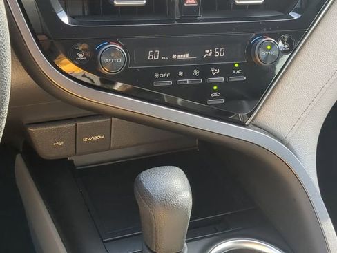 Used 2022 Toyota Camry LE FWD image 23